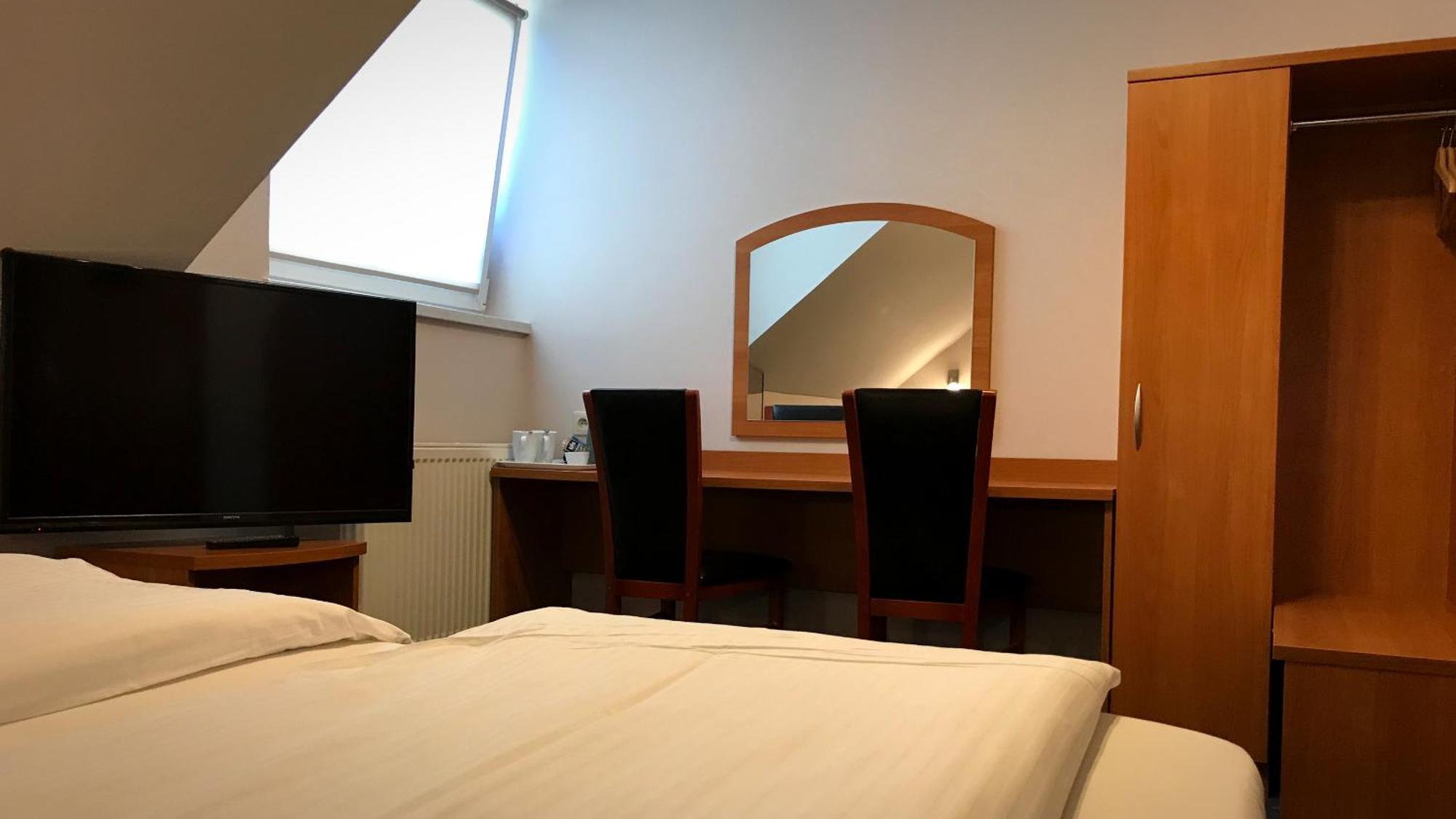 Noclegi Agape Płonia Esterno foto